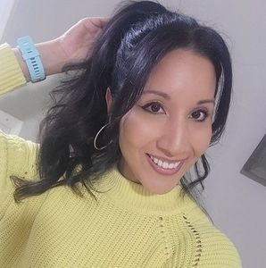 Meet your Posher, Cassondra